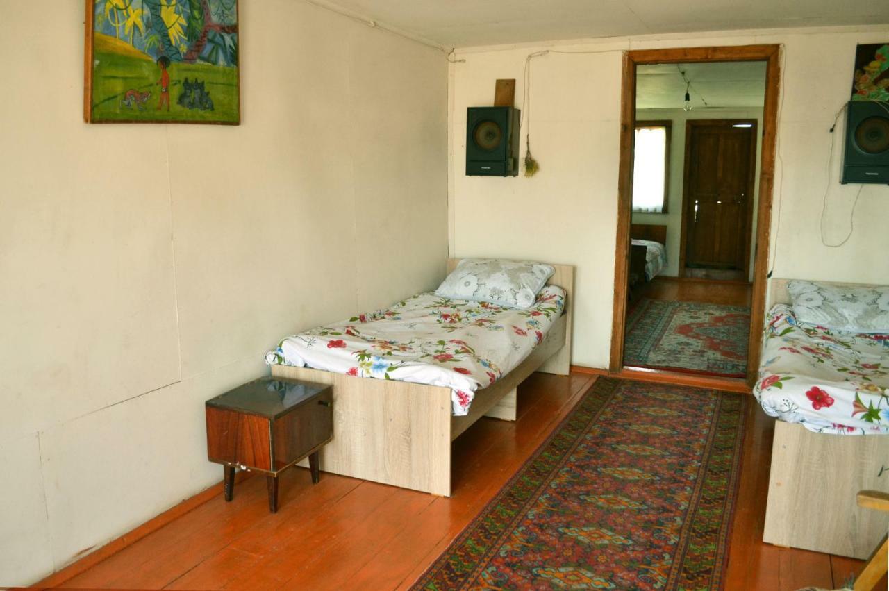Guesthouse Bermet Tong Buitenkant foto